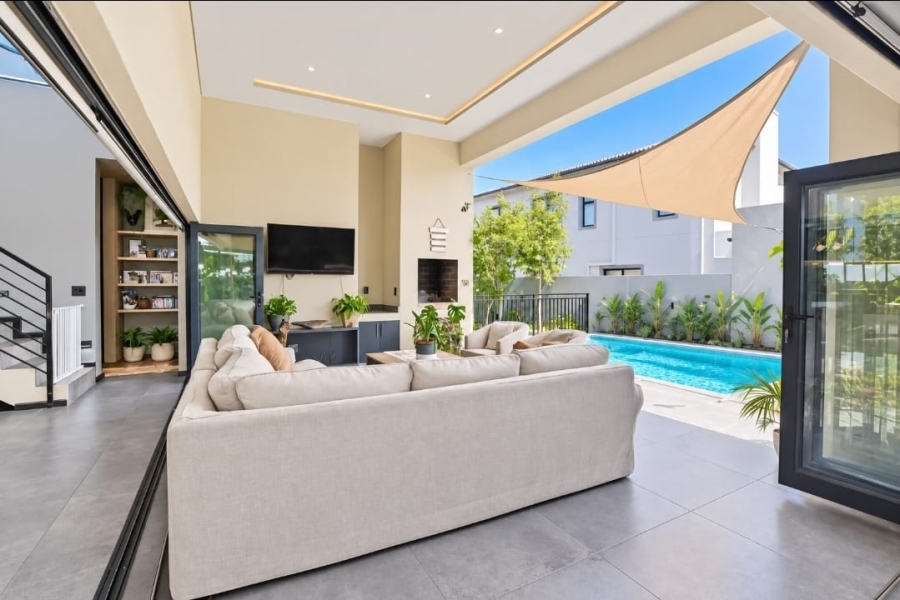 4 Bedroom Property for Sale in Sagewood Western Cape